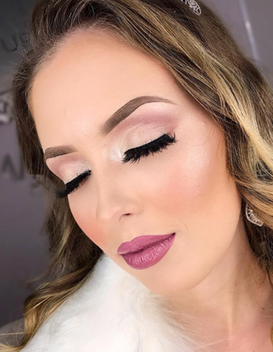 Noivas: como fazer uma maquiagem resistente